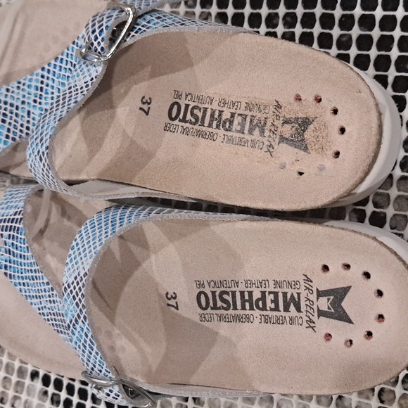 Mephisto Helen Turquoise Sandal - Picture 6 of 7